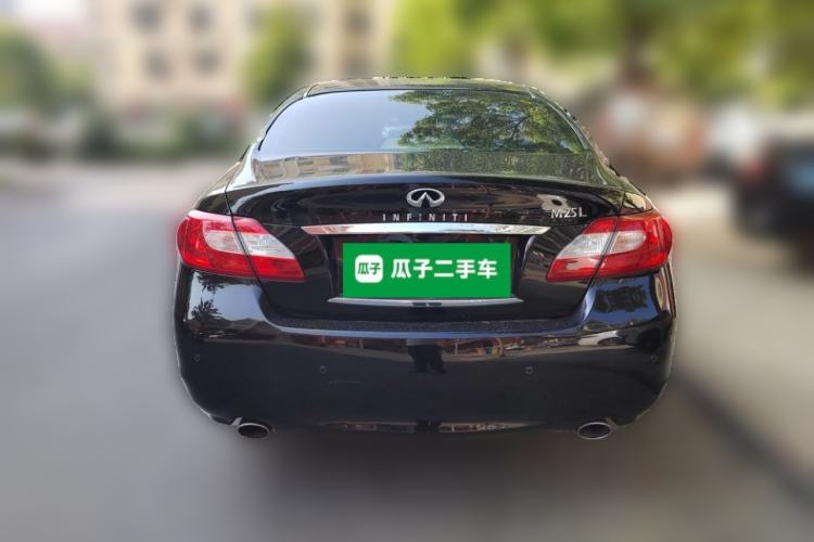 Used Infiniti M Series 2011 M25 Luxury Model Rear