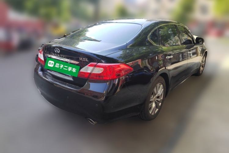 Used Infiniti M Series 2011 M25 Luxury Model Rear Right 45 Deg