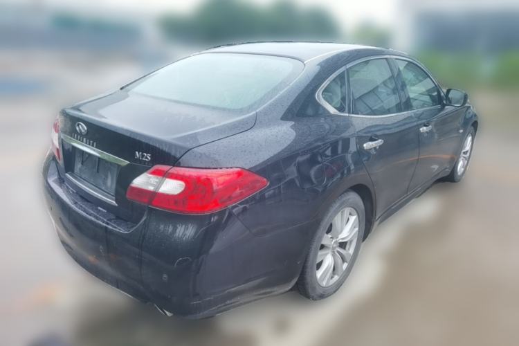 Used Infiniti M Series 2011 M25 Luxury Model Rear Right 45 Deg