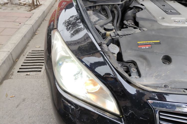 Used Infiniti M Series 2011 M25 Luxury Model Right Front Headlight