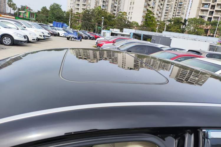 Used Infiniti M Series 2011 M25 Luxury Model Roof