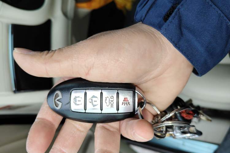 Used Infiniti M Series 2011 M25 Luxury Model Vehicle Key
