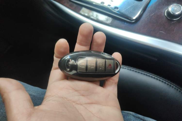 Used Infiniti M Series 2011 M25 Luxury Model Vehicle Key