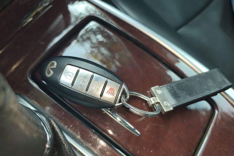 Used Infiniti M Series 2011 M25 Luxury Model Vehicle Key