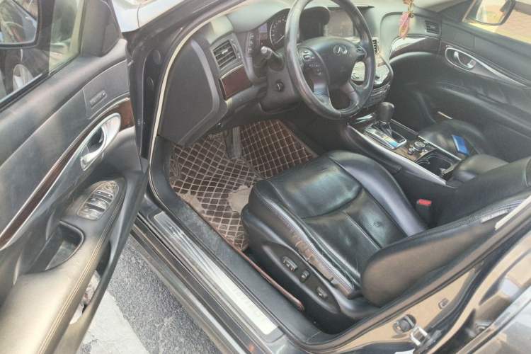 Used Infiniti M Series 2011 M25 Luxury Model Driver Seat