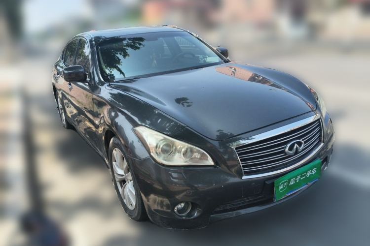 Used Infiniti M Series 2011 M25 Luxury Model Front Right 45 Deg
