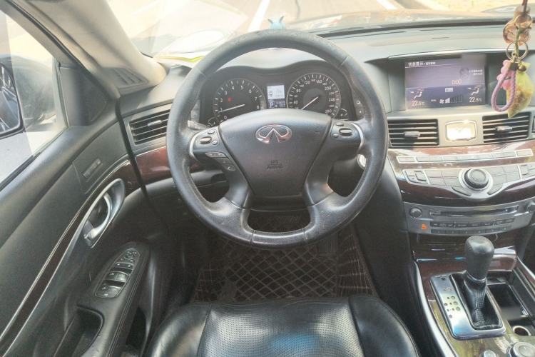 Used Infiniti M Series 2011 M25 Luxury Model Steering Wheel