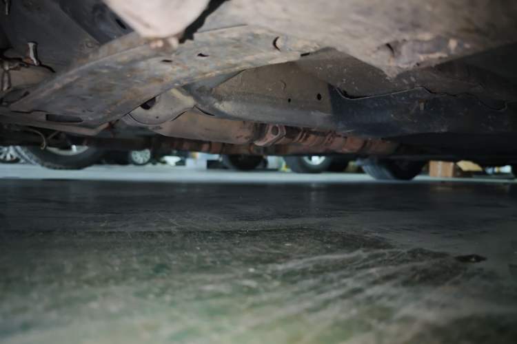 Used Infiniti M Series 2011 M37 model Chassis Front Left