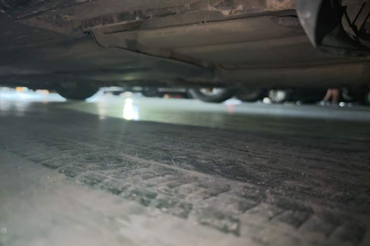 Used Infiniti M Series 2011 M37 model Chassis Rear Left