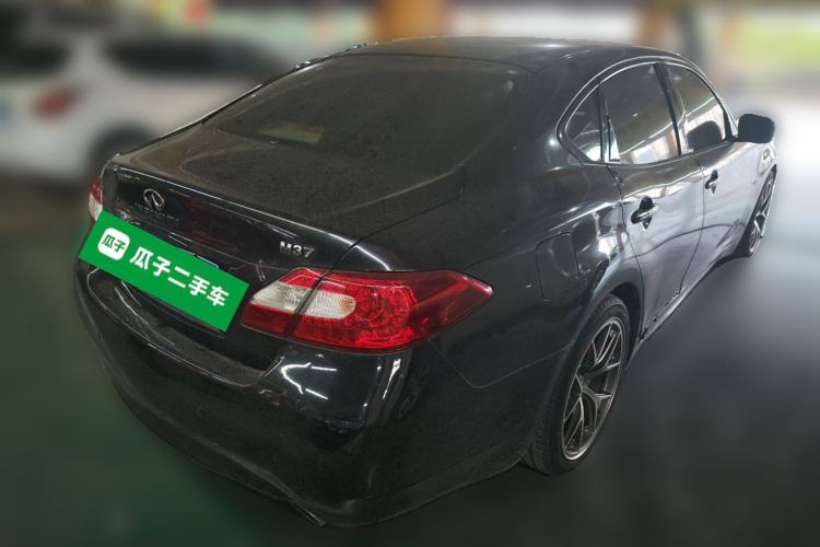 Used Infiniti M Series 2011 M37 model Rear Right 45 Deg