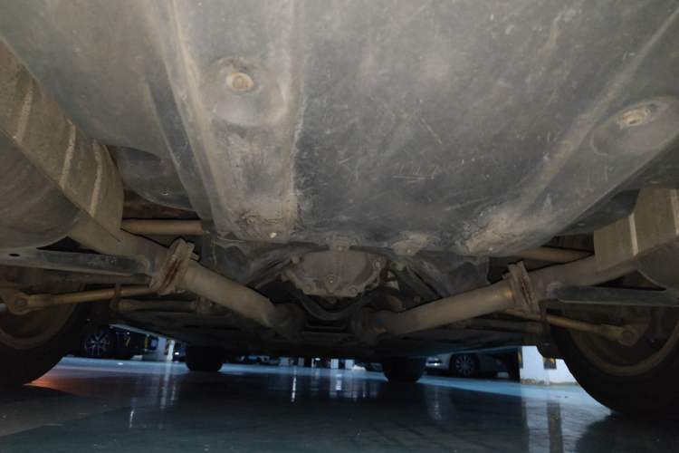 Used Infiniti M Series 2011 M25 Comfort Model Chassis Rear
