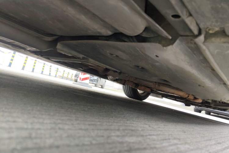 Used Infiniti M Series 2011 M25 Luxury Model Chassis Rear Right