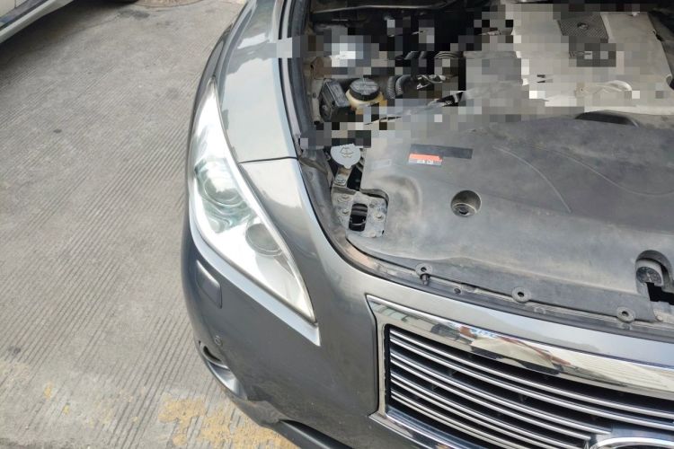 Used Infiniti M Series 2011 M25 Luxury Model Engine Bay Right