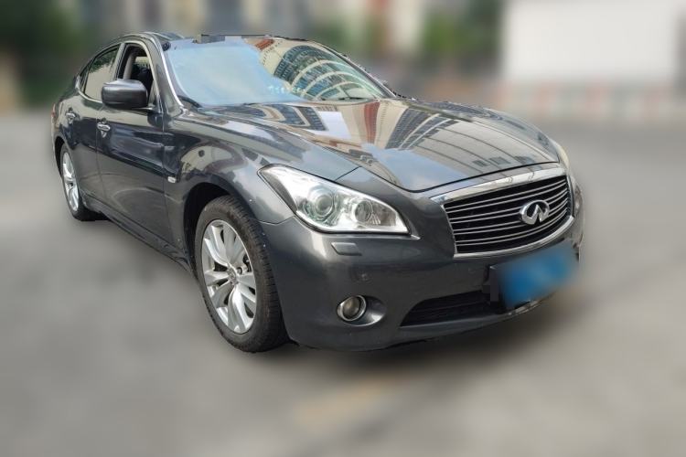 Used Infiniti M Series 2011 M25 Luxury Model Front Right 45 Deg