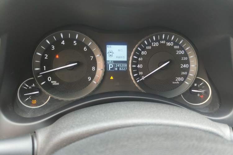Used Infiniti M Series 2011 M25 Luxury Model Instrument Cluster