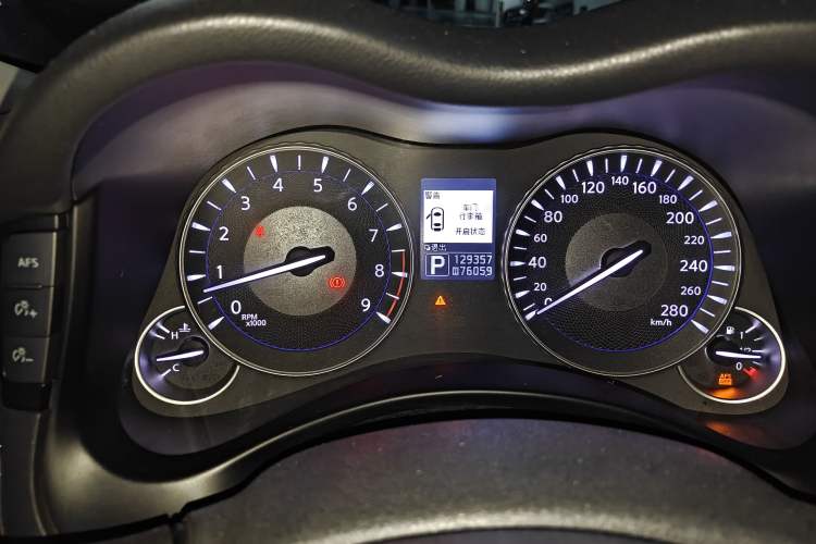 Used Infiniti M Series 2011 M25 Comfort Model Instrument Cluster