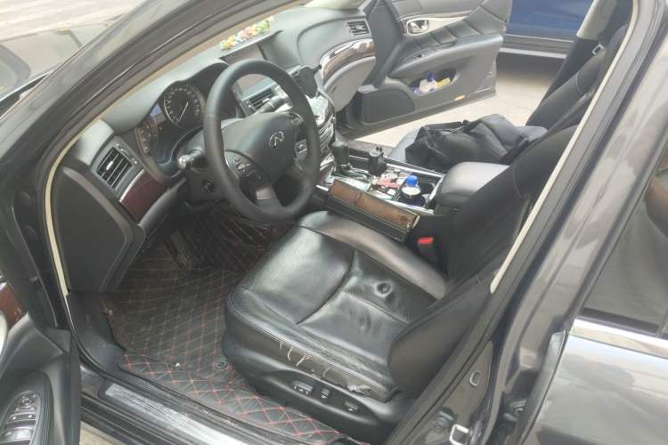 Used Infiniti M Series 2011 M25 Luxury Model Left Front Seat