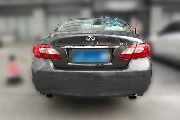 Used Infiniti M Series 2011 M25 Luxury Model Rear