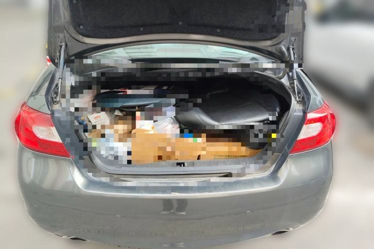 Used Infiniti M Series 2011 M25 Luxury Model Trunk
