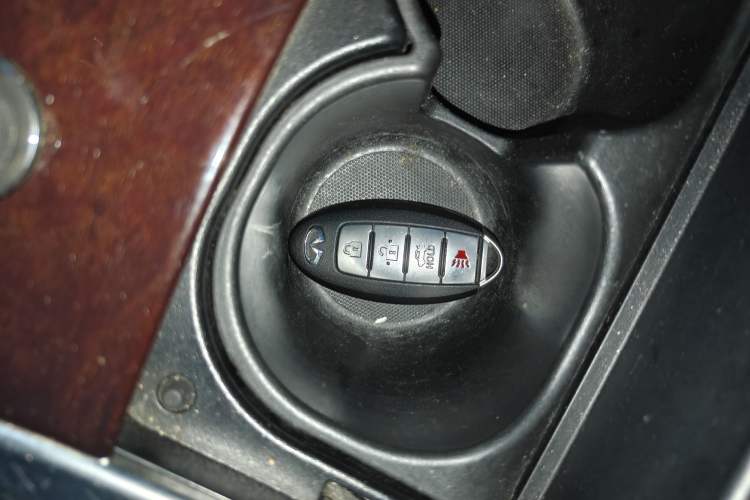 Used Infiniti M Series 2011 M25 Comfort Model Vehicle Key