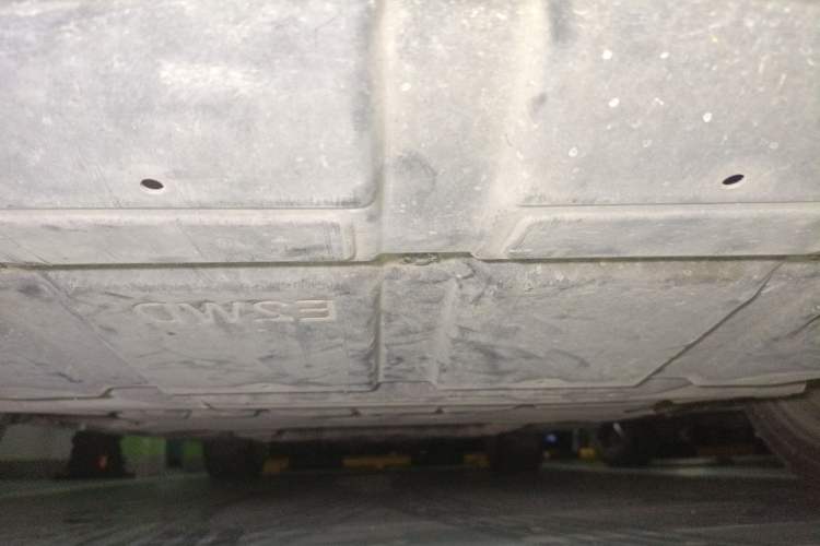 Used Infiniti M Series 2011 M25 Comfort Model Chassis Front