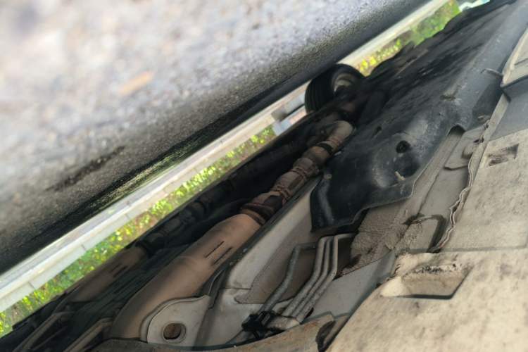 Used Infiniti M Series 2011 M37 model Chassis Front Right