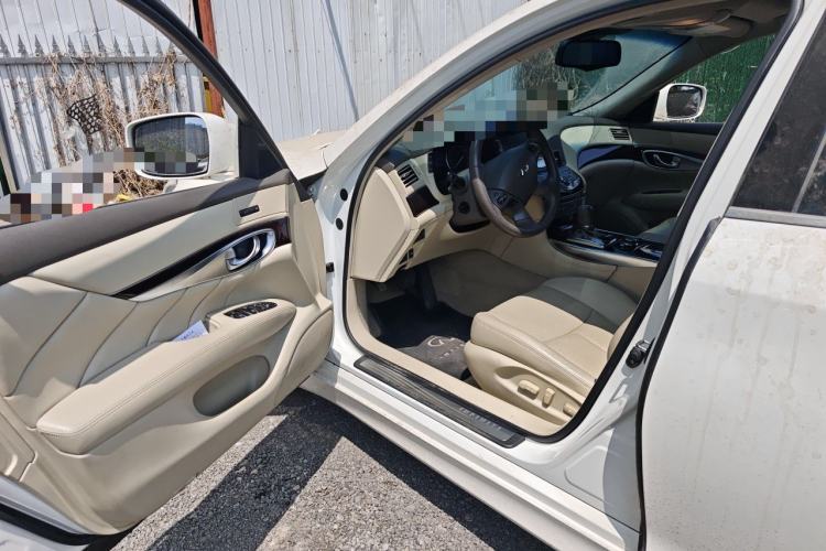 Used Infiniti M Series 2011 M37 model Driver Seat