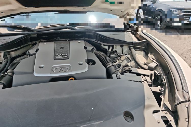 Used Infiniti M Series 2011 M37 model Engine Bay Left