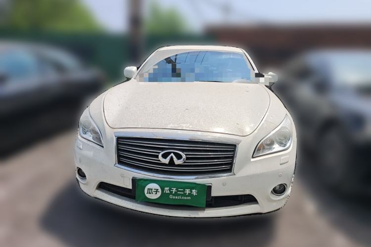 Used Infiniti M Series 2011 M37 model Front