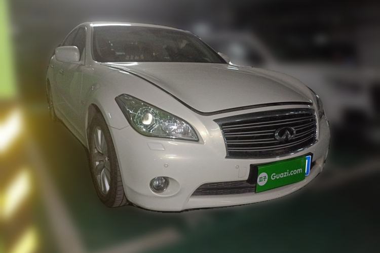Used Infiniti M Series 2011 M25 Comfort Model Front Right 45 Deg