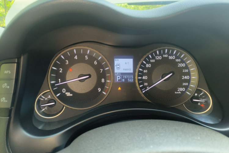 Used Infiniti M Series 2011 M37 model Instrument Cluster