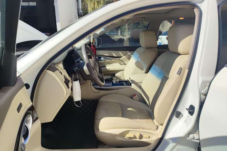 Used Infiniti M Series 2011 M25 Luxury Model Left Front Seat