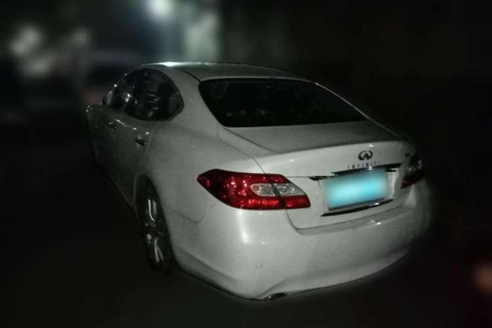 Used Infiniti M Series 2011 M25 Luxury Model Rear Left 45 Deg