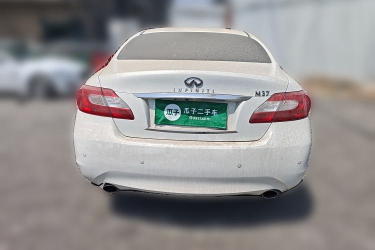 Used Infiniti M Series 2011 M37 model Rear