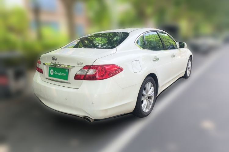 Used Infiniti M Series 2011 M37 model Rear Right 45 Deg