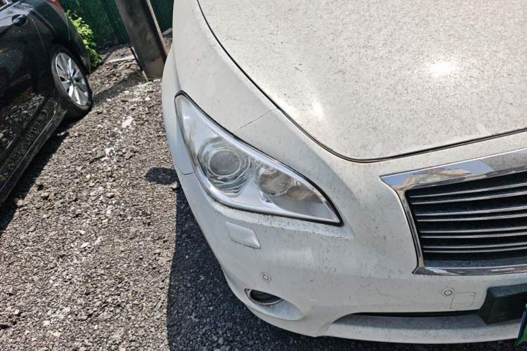 Used Infiniti M Series 2011 M37 model Right Front Headlight