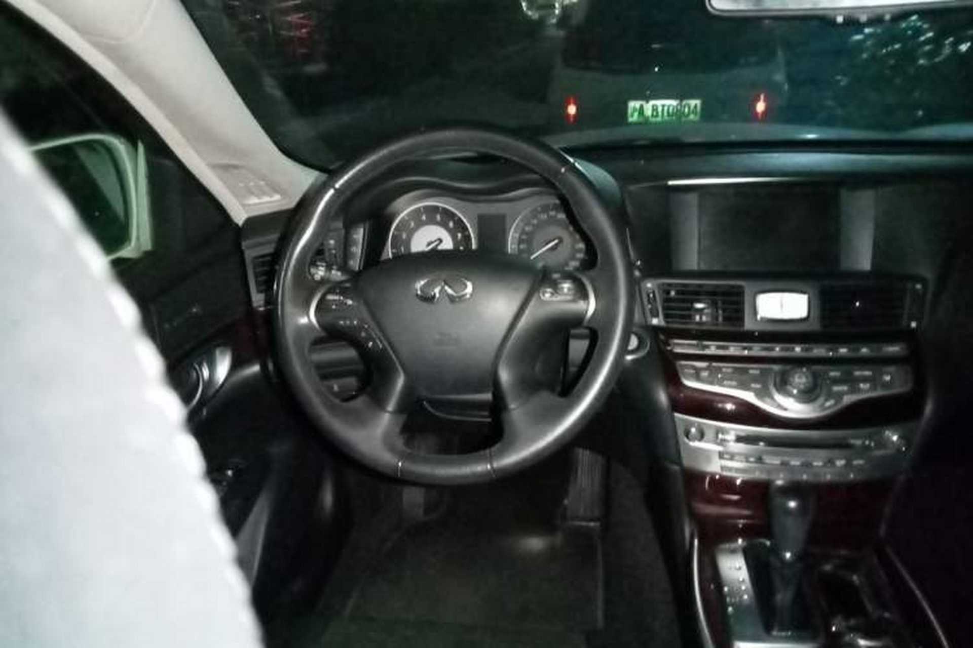 Used Infiniti M Series 2011 M25 Luxury Model Steering Wheel