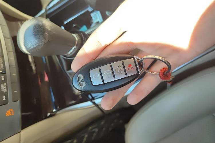 Used Infiniti M Series 2011 M25 Luxury Model Vehicle Key