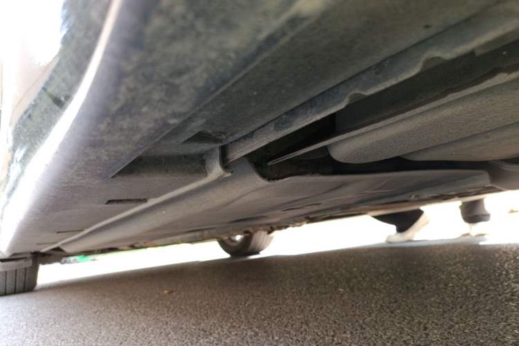 Used Infiniti M Series 2012 M25L Elegance Edition Chassis Rear Left