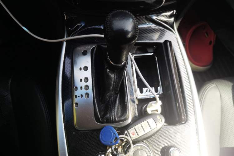 Used Infiniti M Series 2012 M25L Elegance Edition Gear Lever
