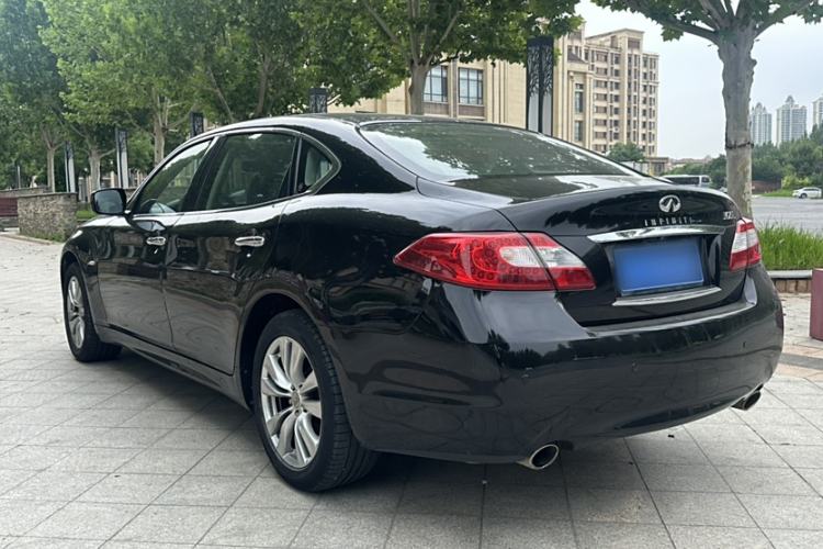 Used Infiniti M Series 2012 M25L Comfort Edition Interior 6