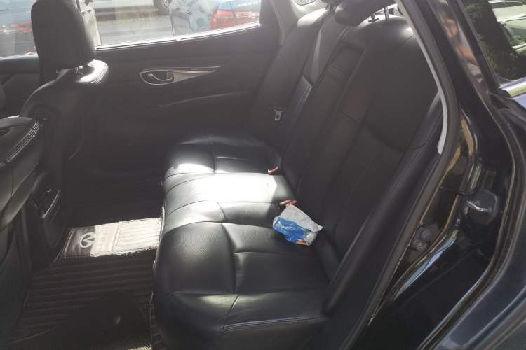 Used Infiniti M Series 2012 M25L Elegance Edition Left Rear Seat