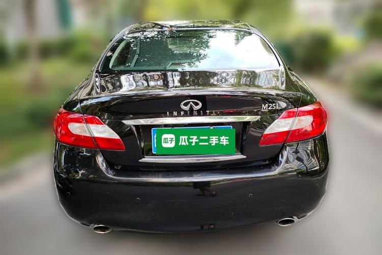 Used Infiniti M Series 2012 M25L Comfort Edition Rear