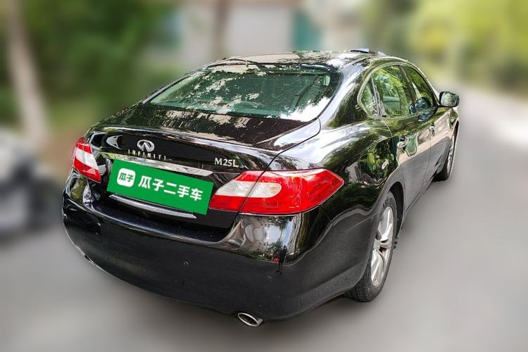 Used Infiniti M Series 2012 M25L Comfort Edition Rear Right 45 Deg