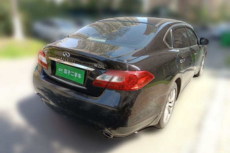 Used Infiniti M Series 2012 M25L Elegance Edition Rear Right 45 Deg
