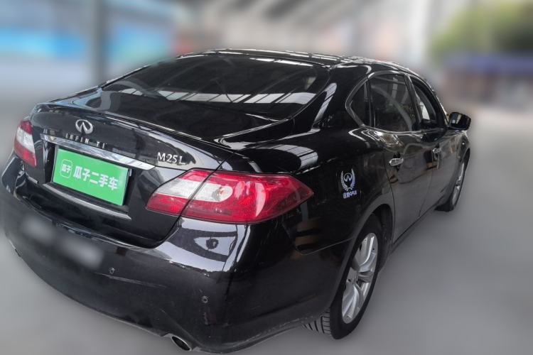 Used Infiniti M Series 2012 M25L Comfort Edition Rear Right 45 Deg