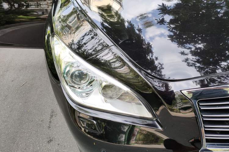 Used Infiniti M Series 2012 M25L Comfort Edition Right Front Headlight