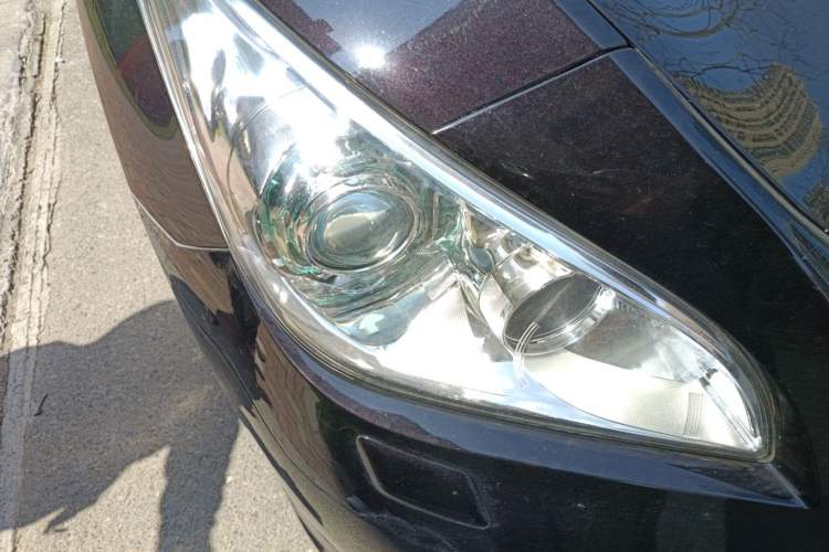 Used Infiniti M Series 2012 M25L Elegance Edition Right Front Headlight
