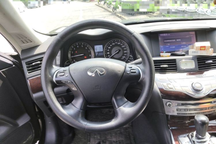 Used Infiniti M Series 2012 M25L Elegance Edition Steering Wheel