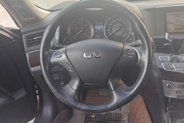 Used Infiniti M Series 2012 M25L Comfort Edition Steering Wheel